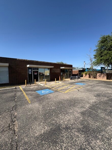 2504 W Ohio Ave, Midland, TX for sale - Building Photo - Image 2 of 12