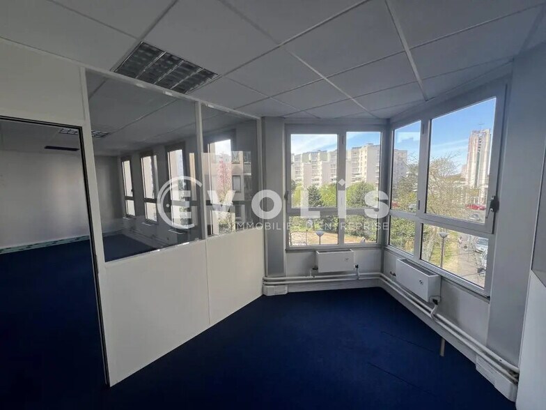 Bureau dans Noisy-le-Grand à louer - Photo intérieure - Image 3 de 8