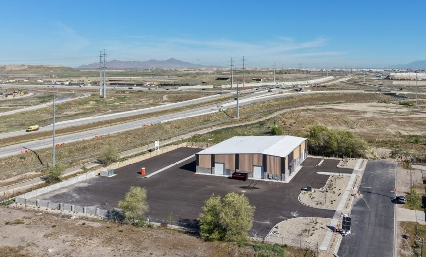 2256 S 5700 W, West Valley City, UT for lease - Building Photo - Image 2 of 12