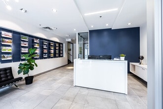 1428-1430 Rue Sherbrooke O O, Montréal, QC à louer Photo du bâtiment- Image 1 de 10