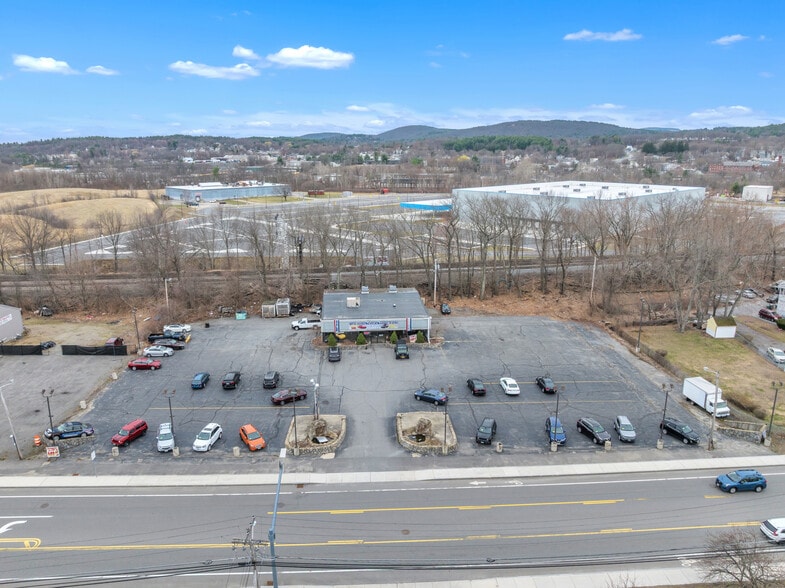 30 Summer St, Lunenburg, MA for sale - Building Photo - Image 2 of 5