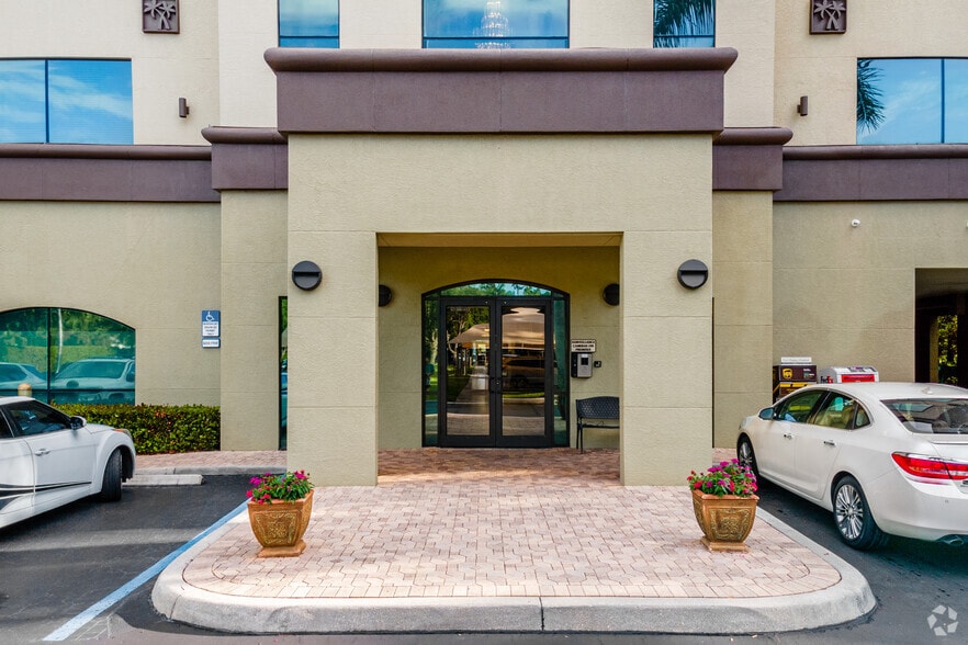 2180 Immokalee Rd, Naples, FL for lease - Building Photo - Image 3 of 5