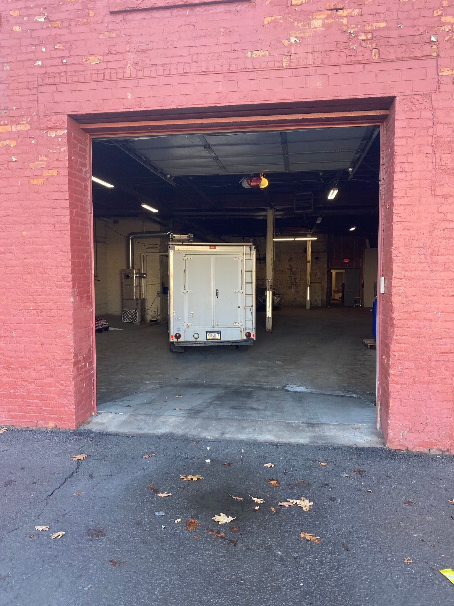 421 N Pennsylvania Ave, Wilkes Barre, PA for lease Interior Photo- Image 1 of 7