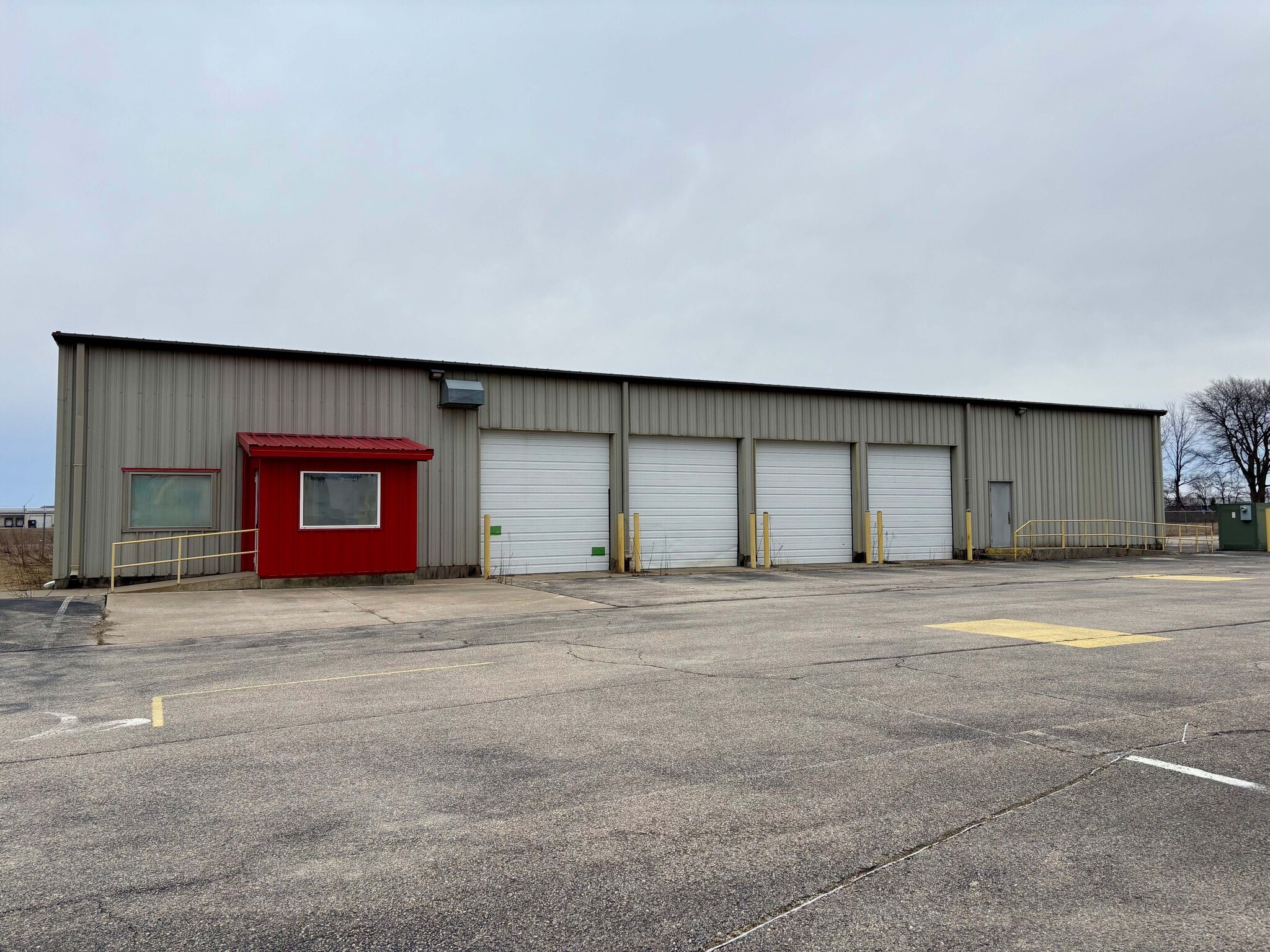 275 Larcel Dr, Sikeston, MO for lease Primary Photo- Image 1 of 47