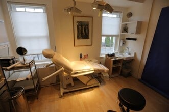 313 Park Ave, Falls Church, VA for lease Interior Photo- Image 2 of 4