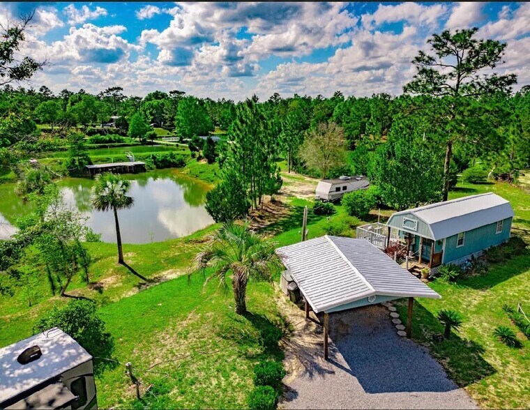 6291 Coy Burgess Loop, Defuniak Springs, FL à vendre - Photo du bâtiment - Image 3 de 7