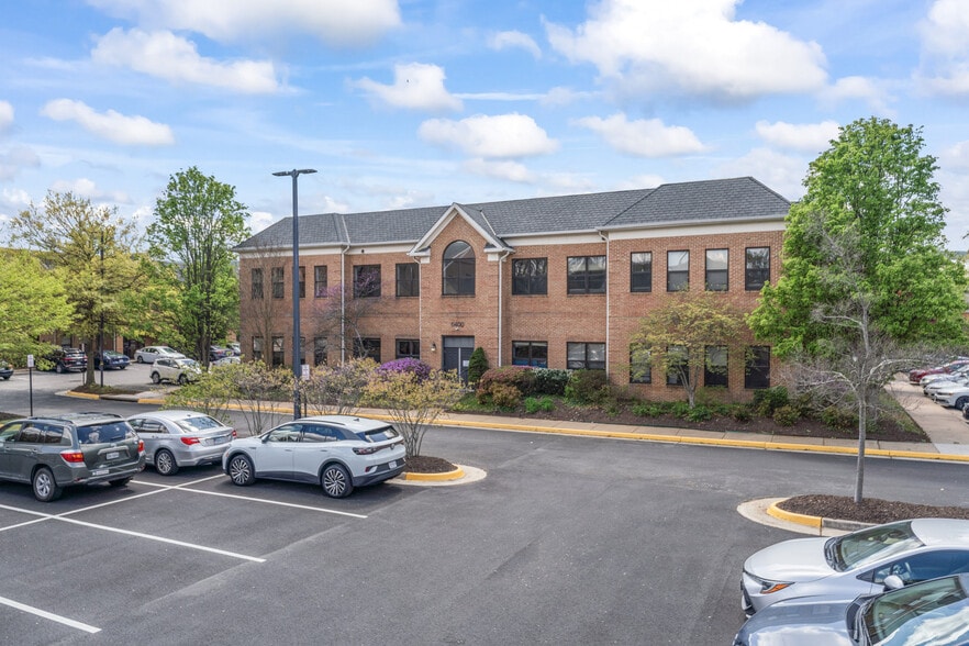 6400 Grovedale Dr, Franconia, VA à vendre - Photo du bâtiment - Image 1 de 10