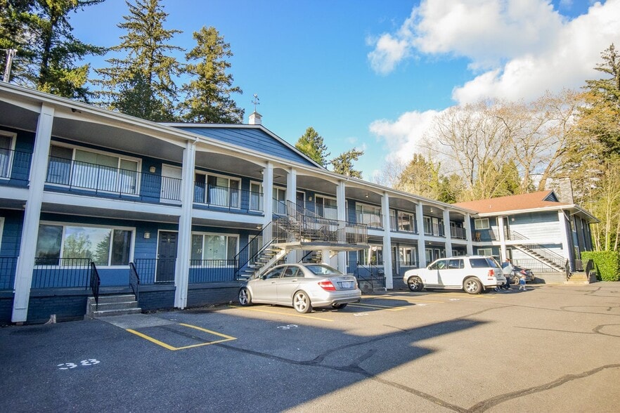 3560 SW Vista Dr, Portland, OR for sale - Building Photo - Image 2 of 25