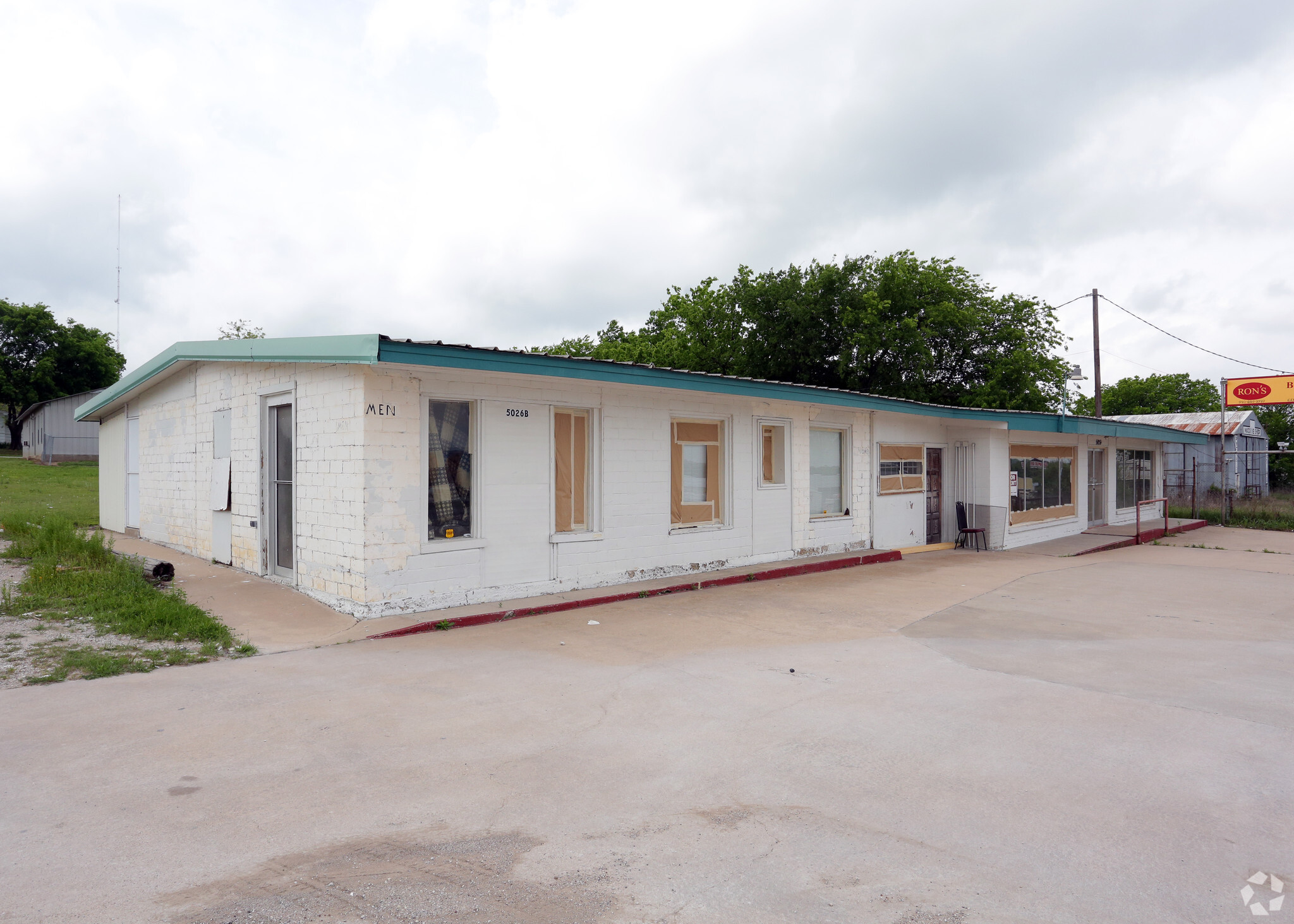 I-35 & Hwy 29, Wynnewood, OK for sale Primary Photo- Image 1 of 1