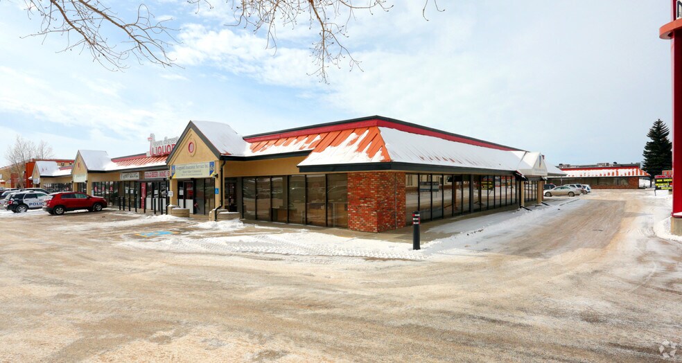 14315 118th Ave NW, Edmonton, AB à louer - Photo principale - Image 1 de 4