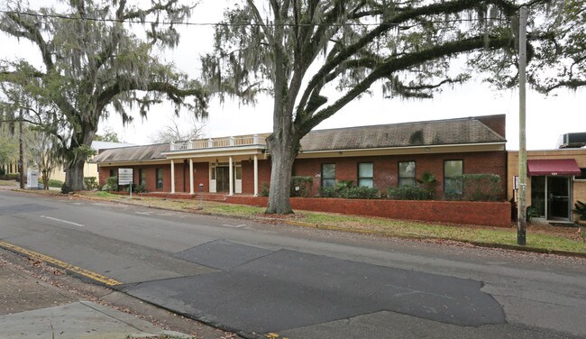 Plus de détails pour 111 N Gadsden St, Tallahassee, FL - Bureau à vendre