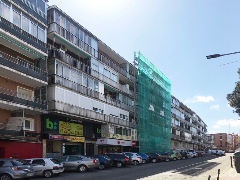 Avenida Constitución, 68, Coslada, Madrid à louer - Photo du bâtiment - Image 2 de 2