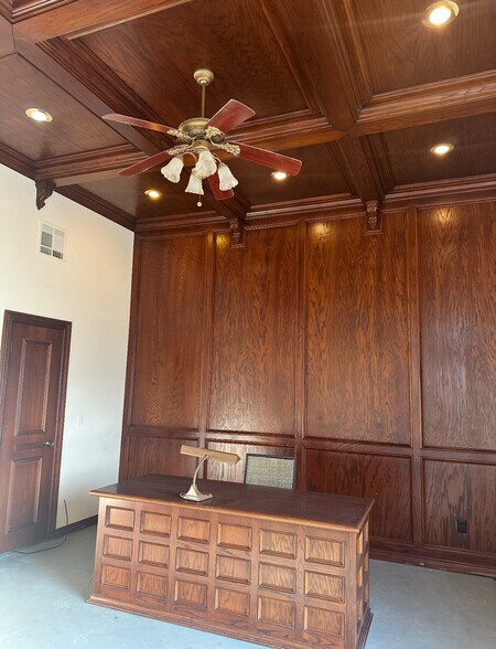 3232 E I 240 Service Rd, Oklahoma City, OK à louer - Photo du bâtiment - Image 3 de 10