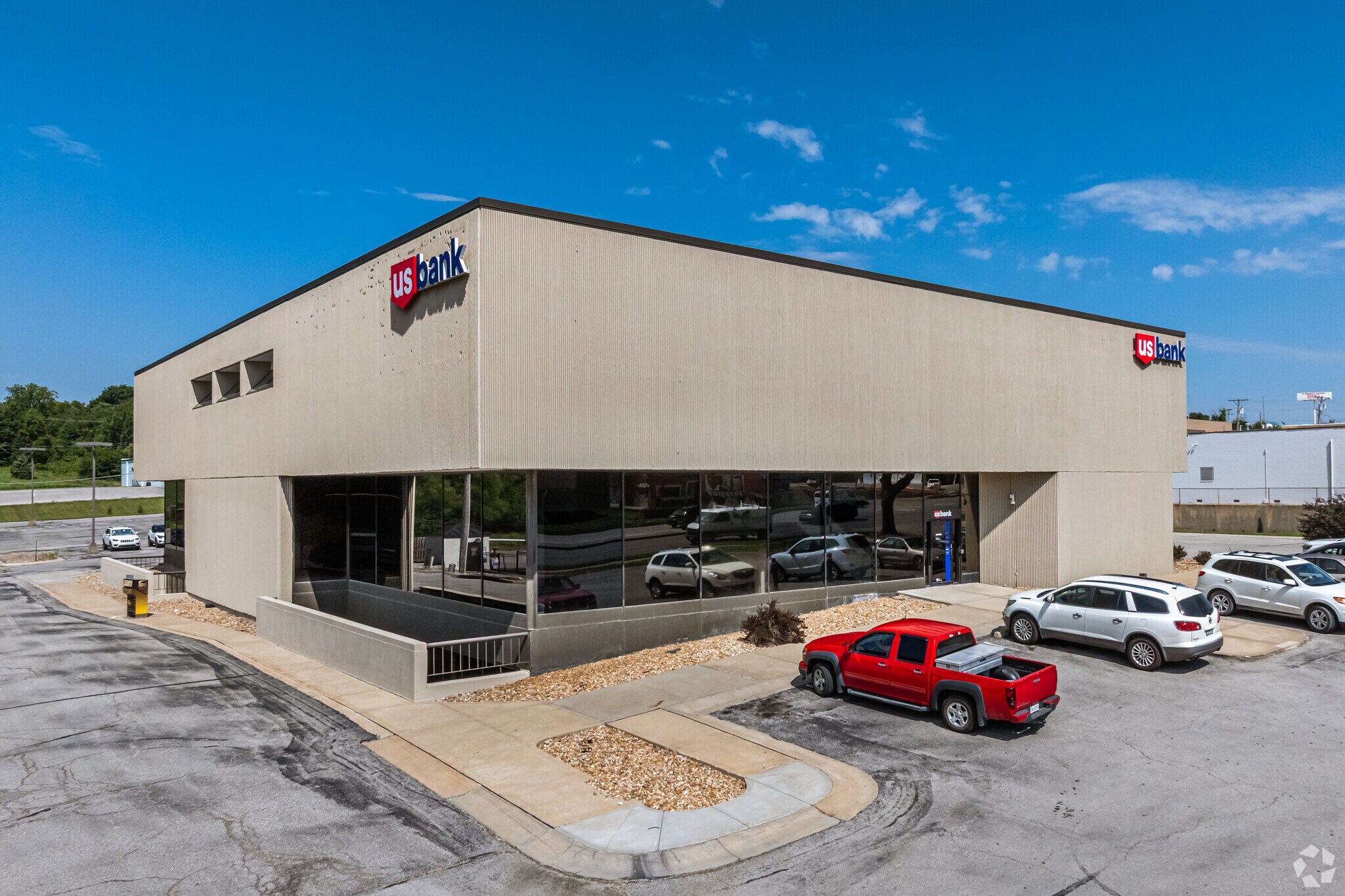 3640 S Noland Rd, Independence, MO for sale Primary Photo- Image 1 of 5