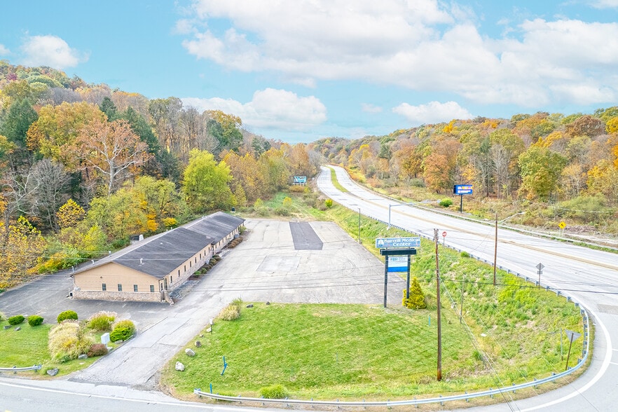 1600 Wildlife Lodge Rd, Lower Burrell, PA for lease - Building Photo - Image 1 of 38