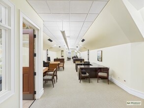 411 W Main St, St Charles, IL for lease Interior Photo- Image 1 of 6