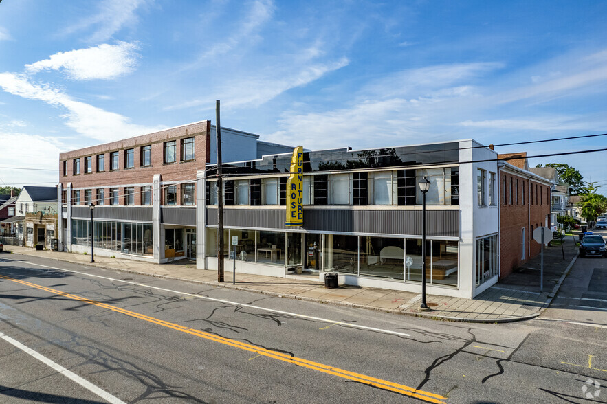 245 Warren Ave, East Providence, RI for sale - Building Photo - Image 1 of 1