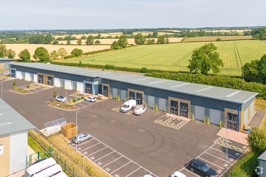 Wistow Rd, Leicester à louer - Photo du bâtiment - Image 3 de 5