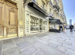 Rue De Rennes, Paris for lease Building Photo- Image 1 of 3
