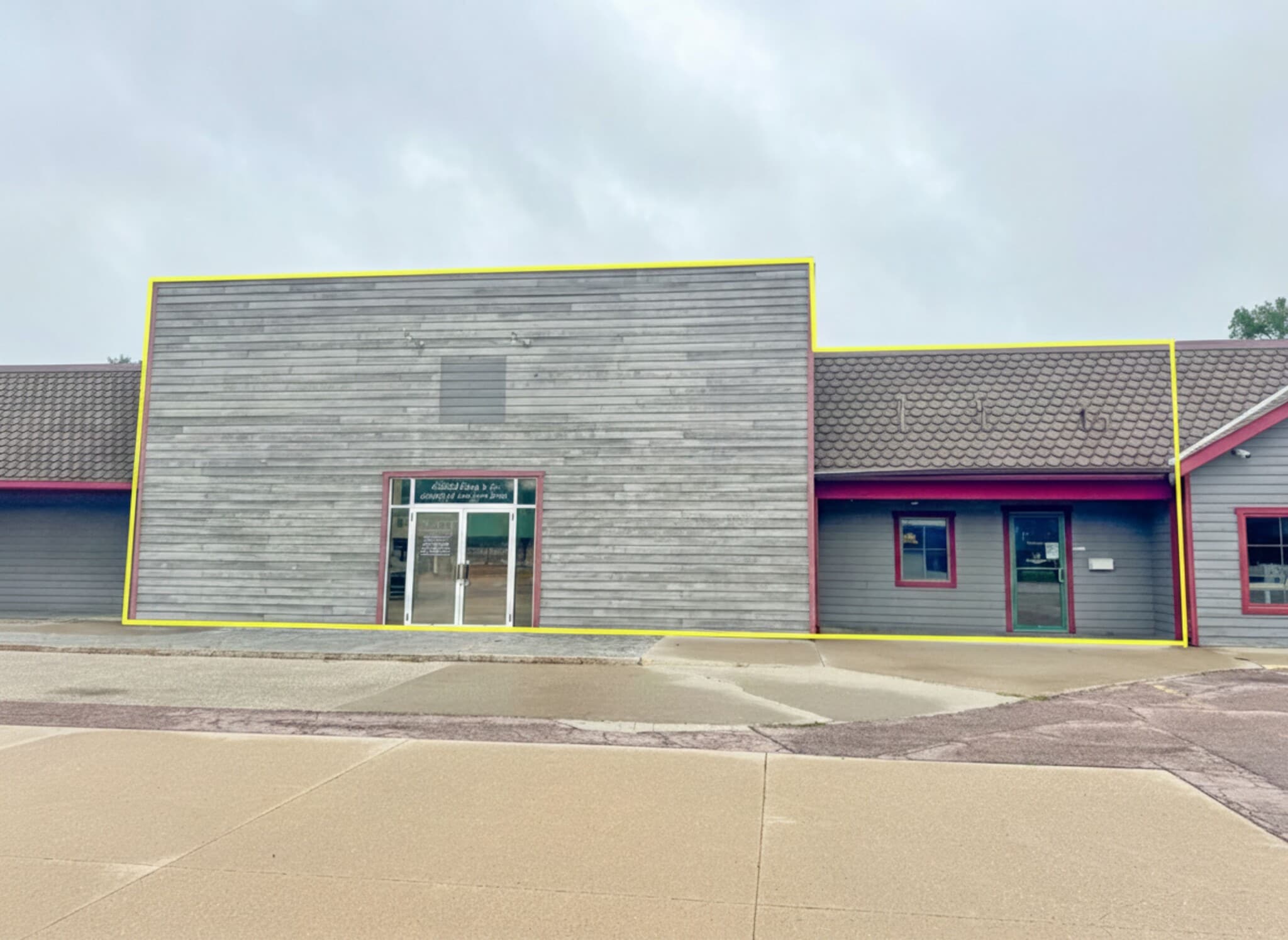 16 5th St NW, Le Mars, IA for lease Building Photo- Image 1 of 2