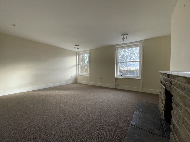 6 High St, Tenterden for lease - Building Photo - Image 3 of 9