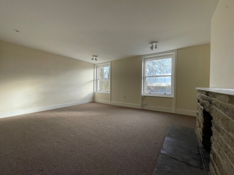 6 High St, Tenterden à louer - Photo du bâtiment - Image 3 de 9