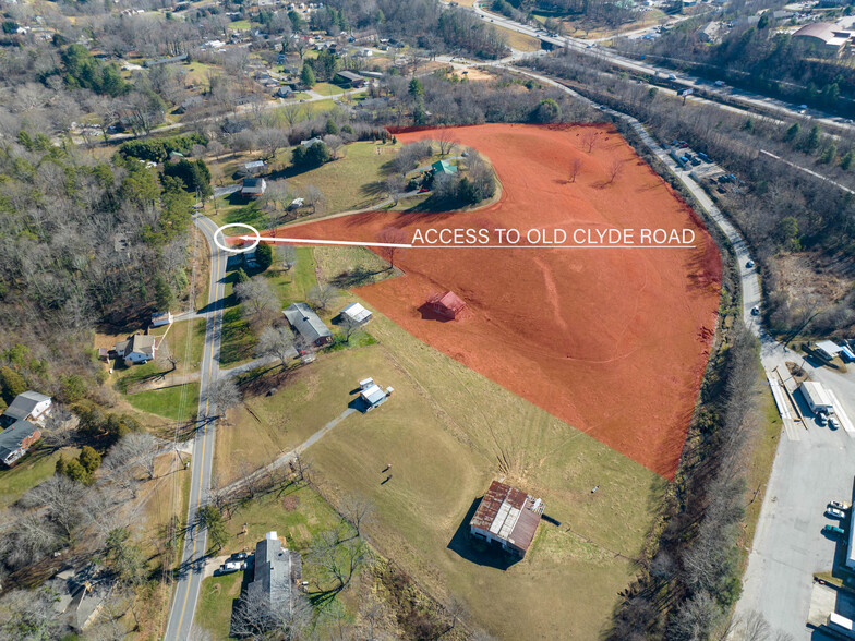 1060 Old Clyde Rd, Clyde, NC for sale - Building Photo - Image 2 of 17