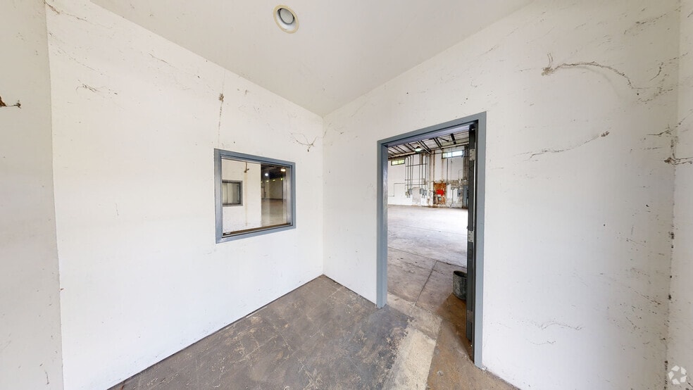 6500 N Powerline Rd, Fort Lauderdale, FL for lease - Matterport 3D Scan - Image 3 of 11