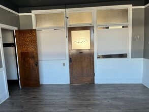 115-125 NW Oregon Ave, Bend, OR for lease Interior Photo- Image 2 of 3
