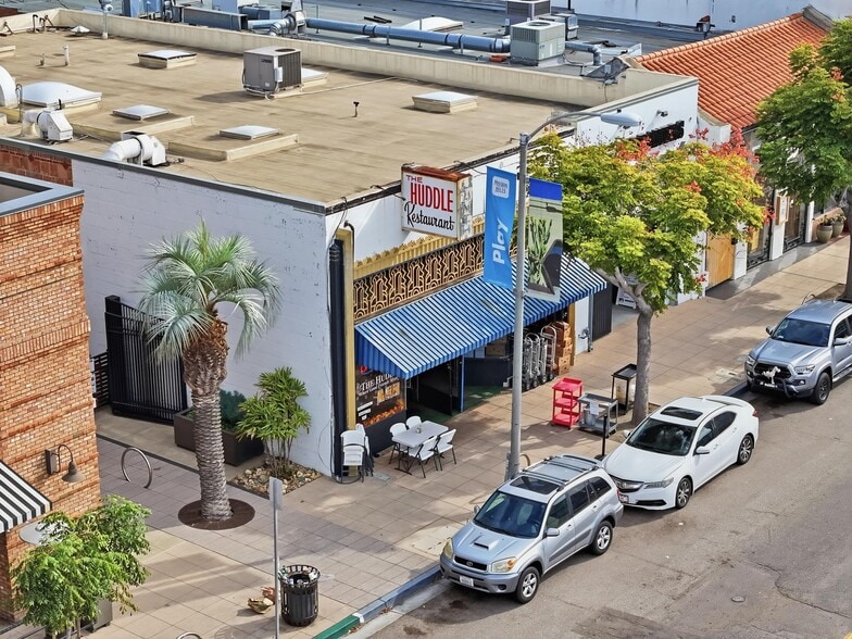 4019 Goldfinch St, San Diego, CA à vendre - Photo du bâtiment - Image 3 de 6