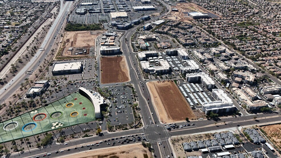 Santan Village Pkwy & Ray Rd SWC, Gilbert, AZ à vendre - Photo du bâtiment - Image 2 de 7