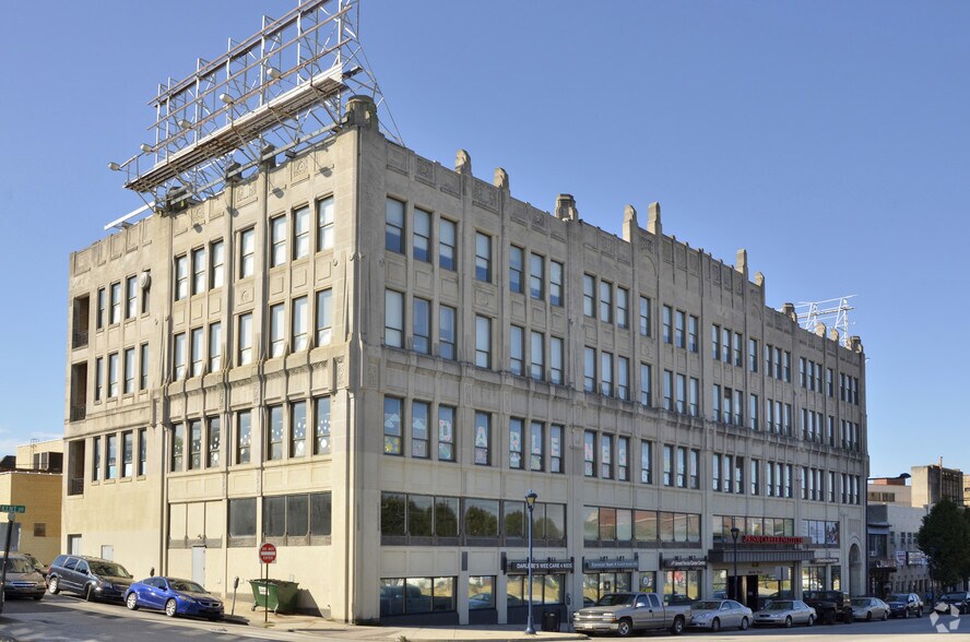 6800-6816 West Chester Pike, Upper Darby, PA à louer - Photo principale - Image 1 de 14