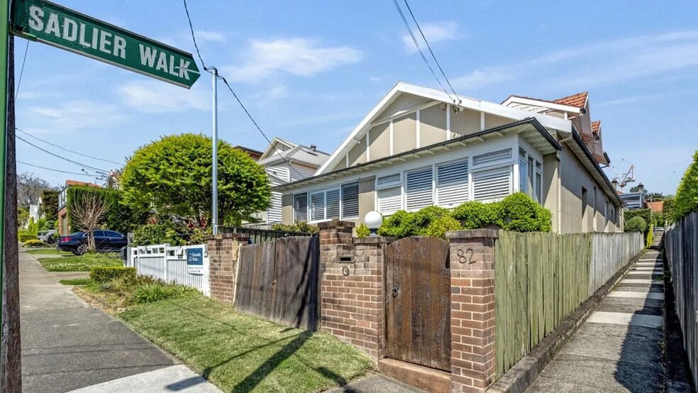 76-82 Awaba St, Mosman for sale - Building Photo - Image 2 of 7