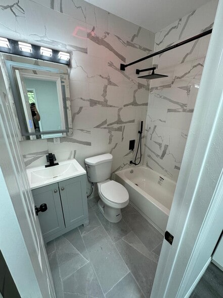 10914 Sutphin Blvd, Jamaica, NY for sale - Interior Photo - Image 3 of 12