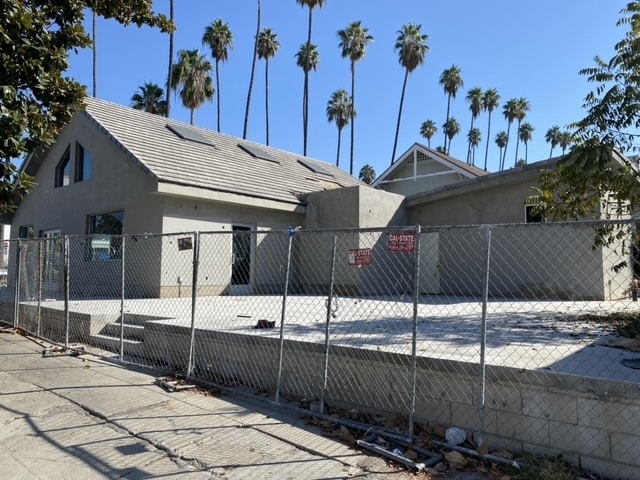 1610 N Gower St, Los Angeles, CA à louer - Photo du bâtiment - Image 2 de 6