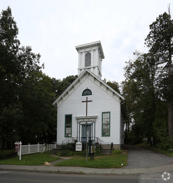 57 Main St, Monsey, NY à vendre - Photo principale - Image 1 de 2