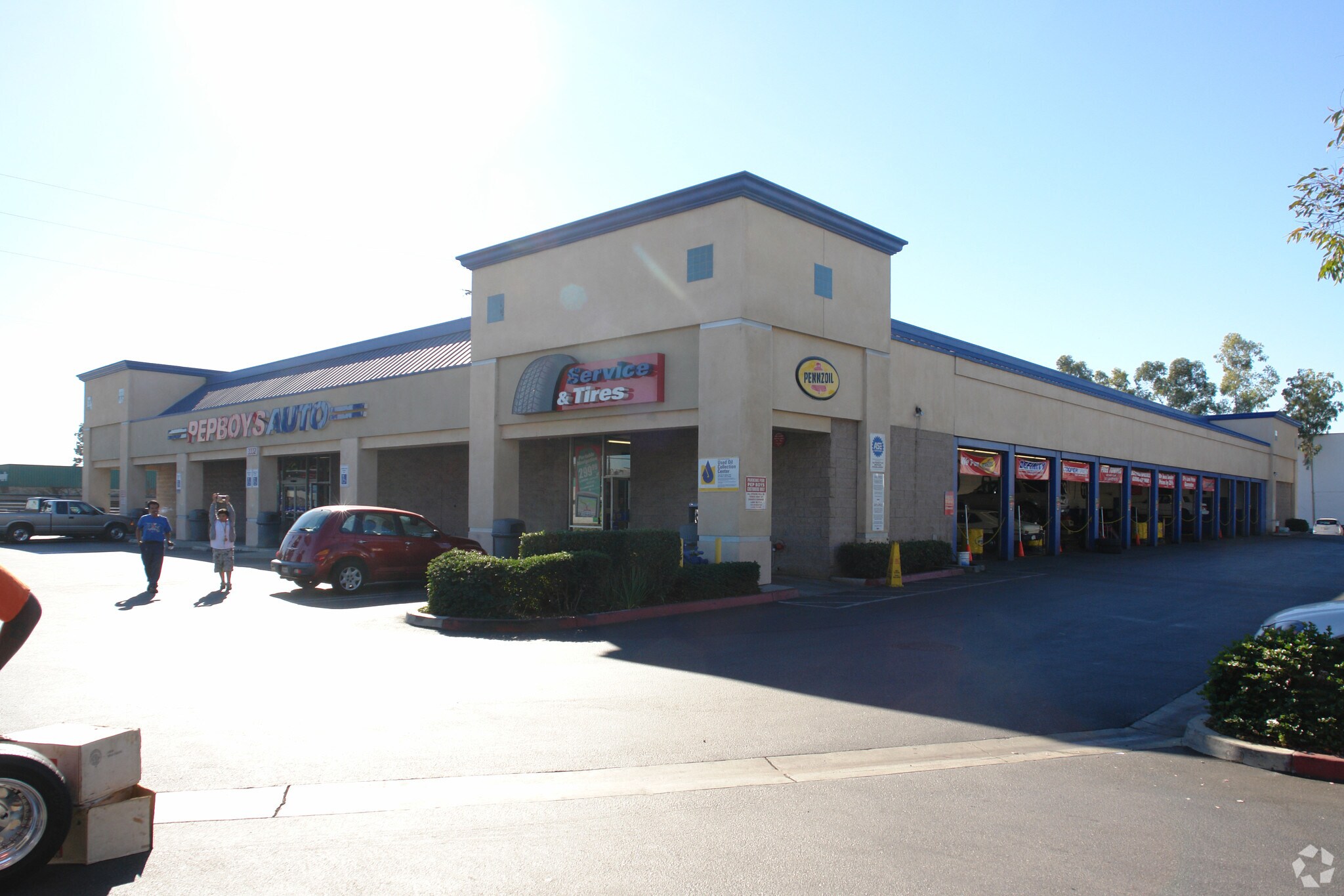 3332 N San Fernando Rd, Los Angeles, CA for lease Primary Photo- Image 1 of 5