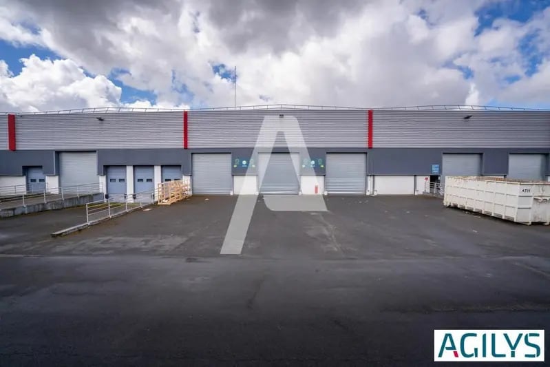 Industrial in for lease - Building Photo - Image 3 of 10