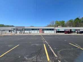 1260-1280 Merriam Ln, Kansas City, KS for lease Building Photo- Image 2 of 5