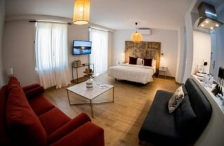 More details for Calle Jesús de los Milagros, 5, El Puerto de Santa María - Multifamily for Sale