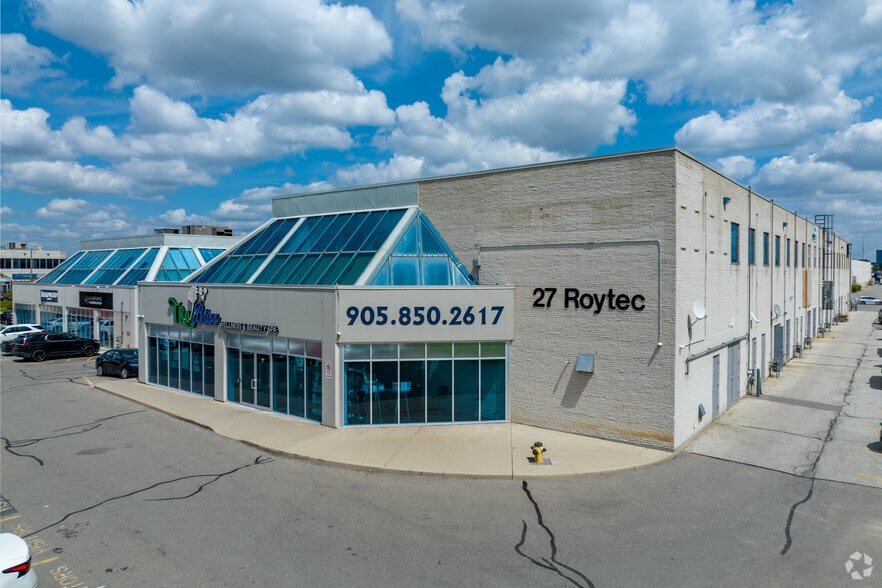 27 Roytec Rd, Vaughan, ON à louer - Photo du bâtiment - Image 2 de 4