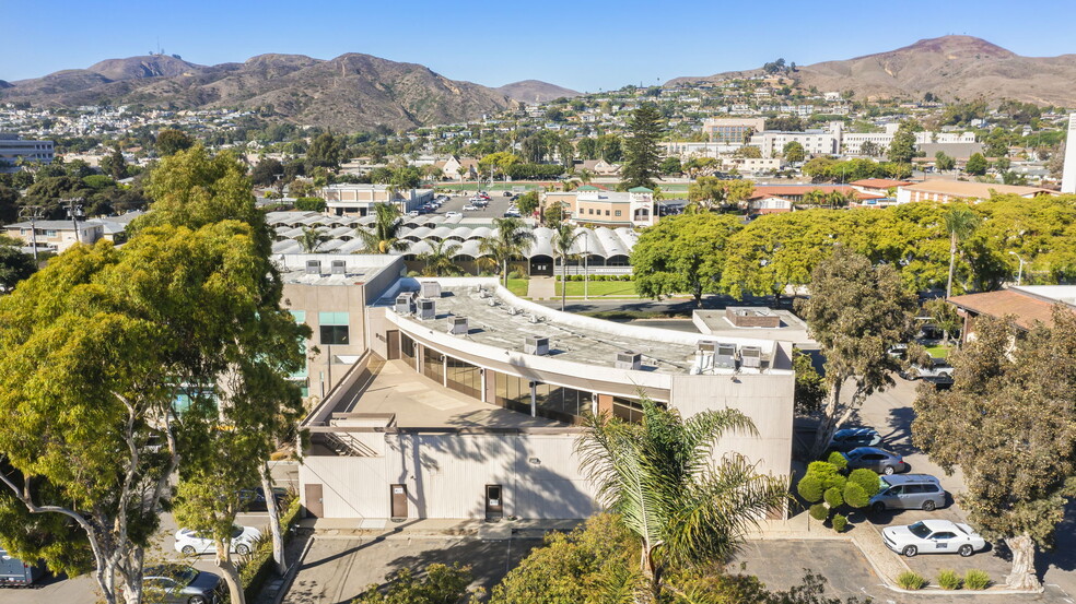 3140 Telegraph Rd, Ventura, CA à louer - Photo du bâtiment - Image 3 de 5