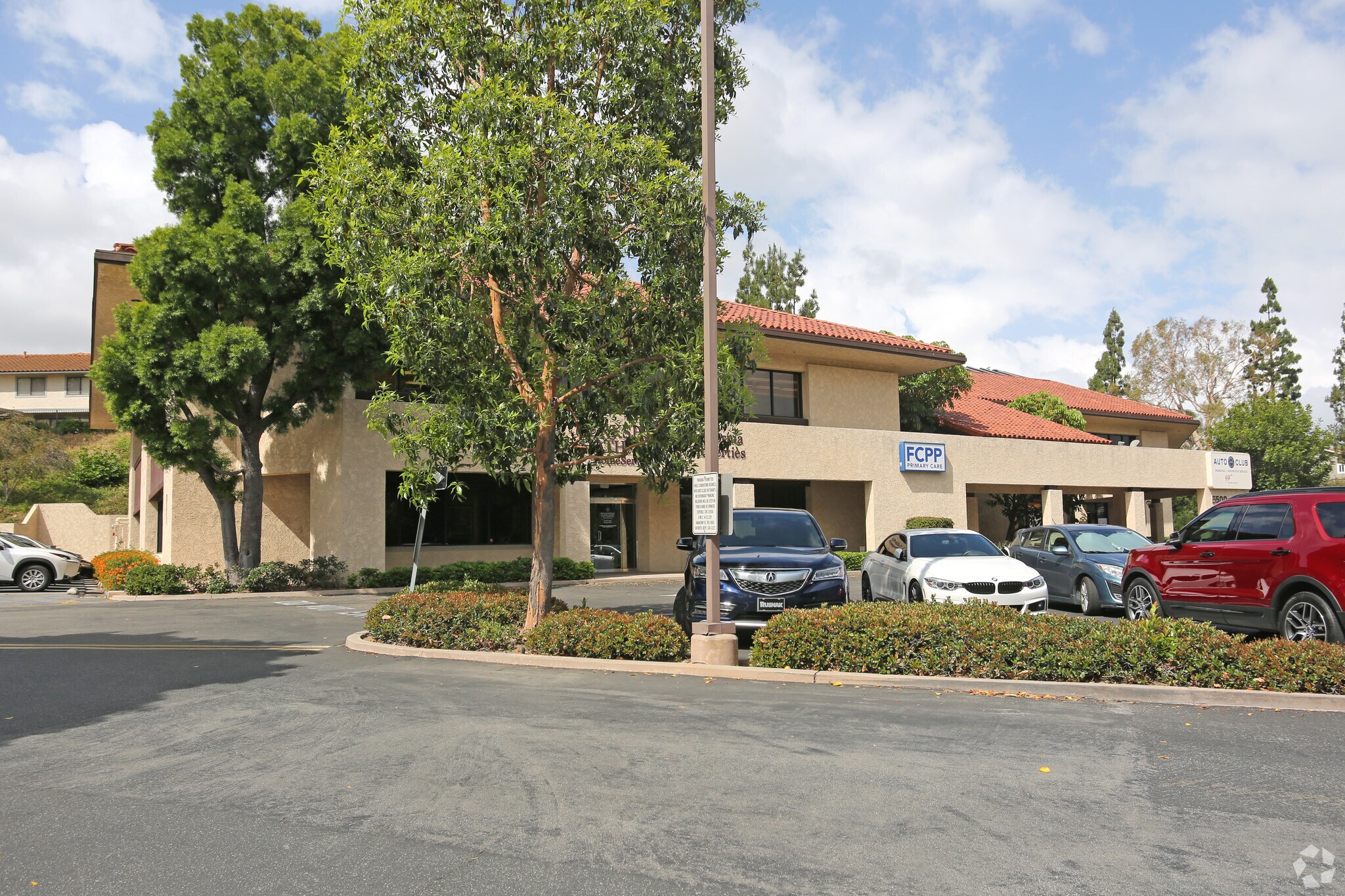 5500 E Santa Ana Canyon Rd, Anaheim, CA for lease Building Photo- Image 1 of 7