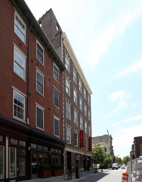 15 S 3rd St, Philadelphia, PA à louer - Photo du bâtiment - Image 2 de 4