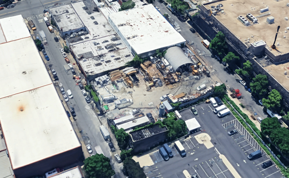 739 Whittier St, Bronx, NY for lease - Aerial - Image 2 of 4