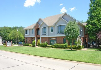 Plus de détails pour 501 Carroll Blvd, Denton, TX - Bureau à louer