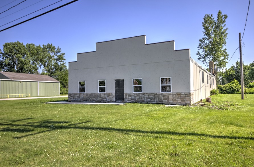 1940 E State Rd, Port Clinton, OH à vendre - Photo principale - Image 1 de 1