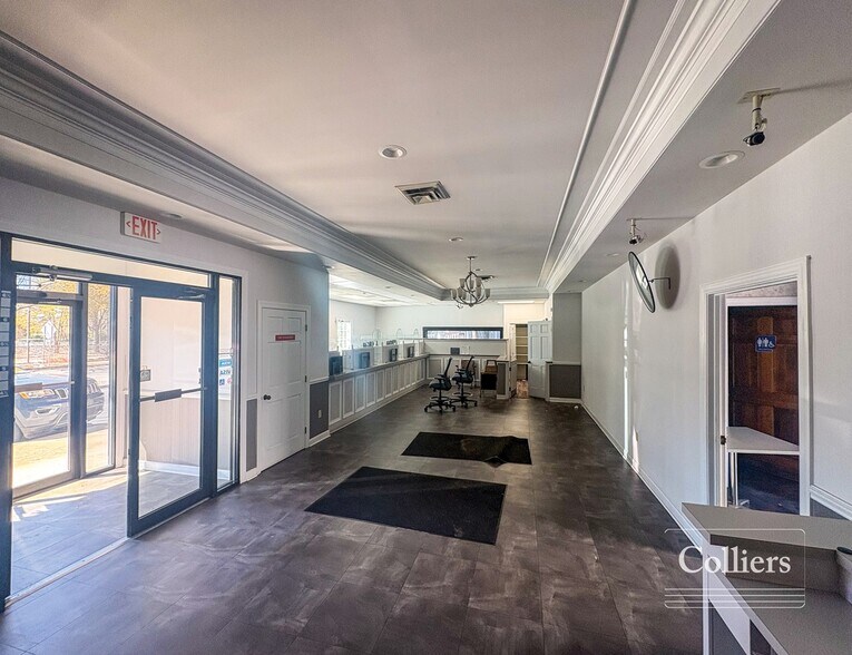3100 Colonial Dr, Columbia, SC à vendre - Photo du bâtiment - Image 3 de 5