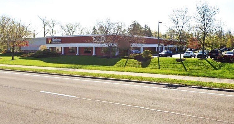 3345 Southwestern Blvd, Orchard Park, NY à louer Photo du bâtiment- Image 1 de 2