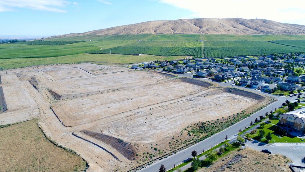 NKA Ava way, Richland, WA à vendre - Photo du bâtiment - Image 2 de 6